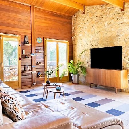 Wooden House Villa Minde Luaran gambar