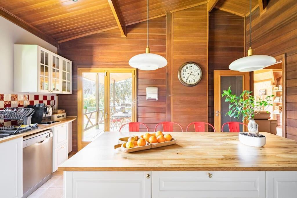 Wooden House Villa Minde Luaran gambar