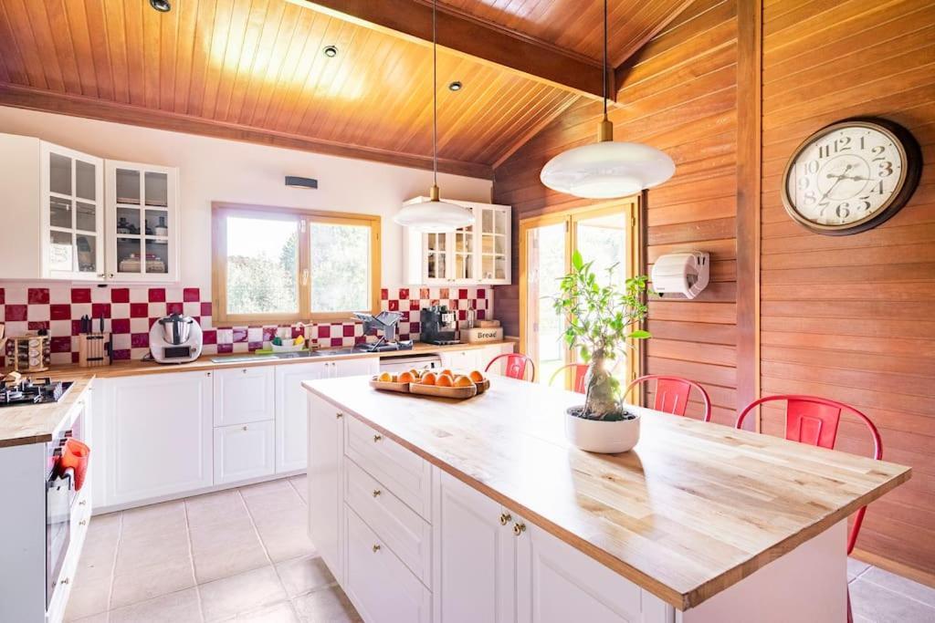 Wooden House Villa Minde Luaran gambar
