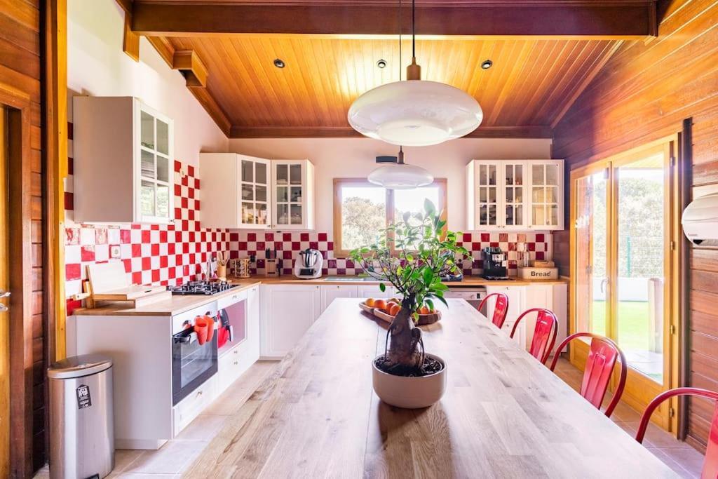 Wooden House Villa Minde Luaran gambar