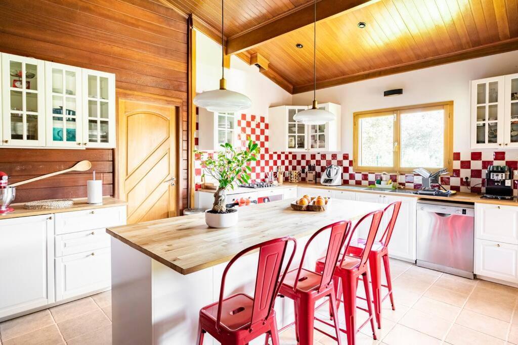 Wooden House Villa Minde Luaran gambar